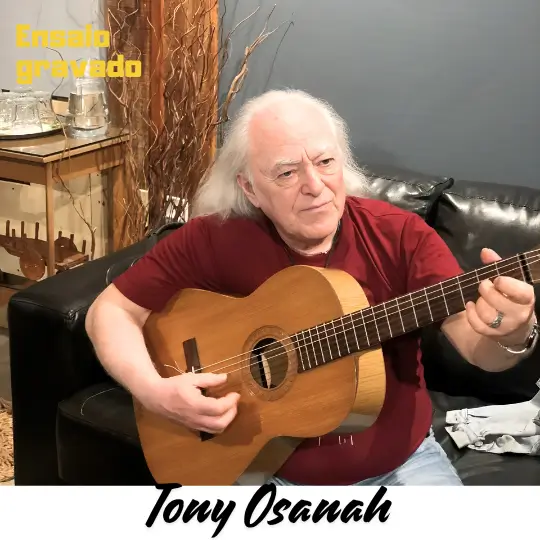 Tony osanah no estúdio de gravação em Brasília